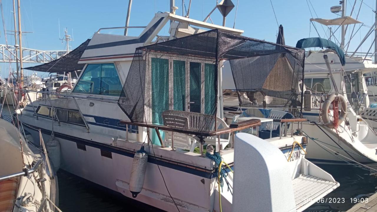 Encantador Barco En Barcelona Sant Adrià de Besòs Exterior foto